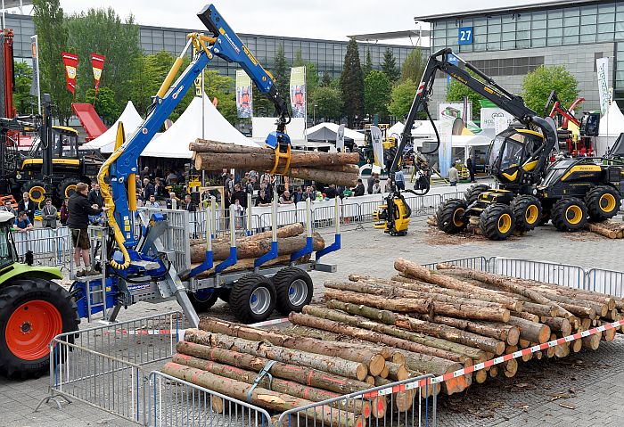 Energy from Wood, EXPO canopy, Firewood Production Line, Forestry 4.0, Forestry Get-together, German Association of Forestry Contractors (AFL), German Forestry Council (KWF), German Woodsmen’s Championships Association (VWMD), KWF Business Pavilion, Ligna 2019, Lower Saxony Crane Driving Championships, Lower Saxony Forestry Service, North Rhine-Westphalia Forestry Service, Women’s Crane Driving Cup, wood, Wood Industry Summit, Wood Industry Summit and Future Workshop for Forestry & Wood