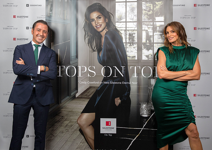 Eduardo Cosentino y Cindy Crawford con la campaña Tops on Top 2019 de Silestone en Londres