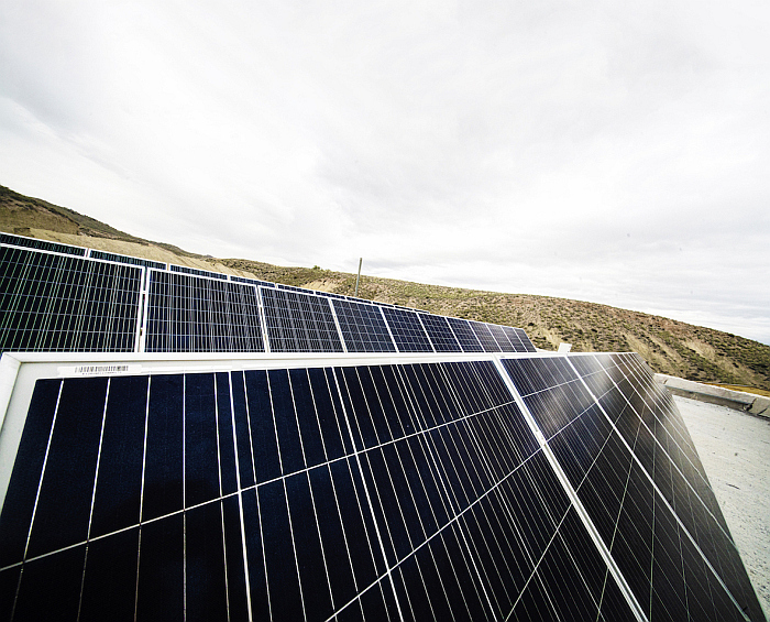 instalación fotovoltaica cosentino