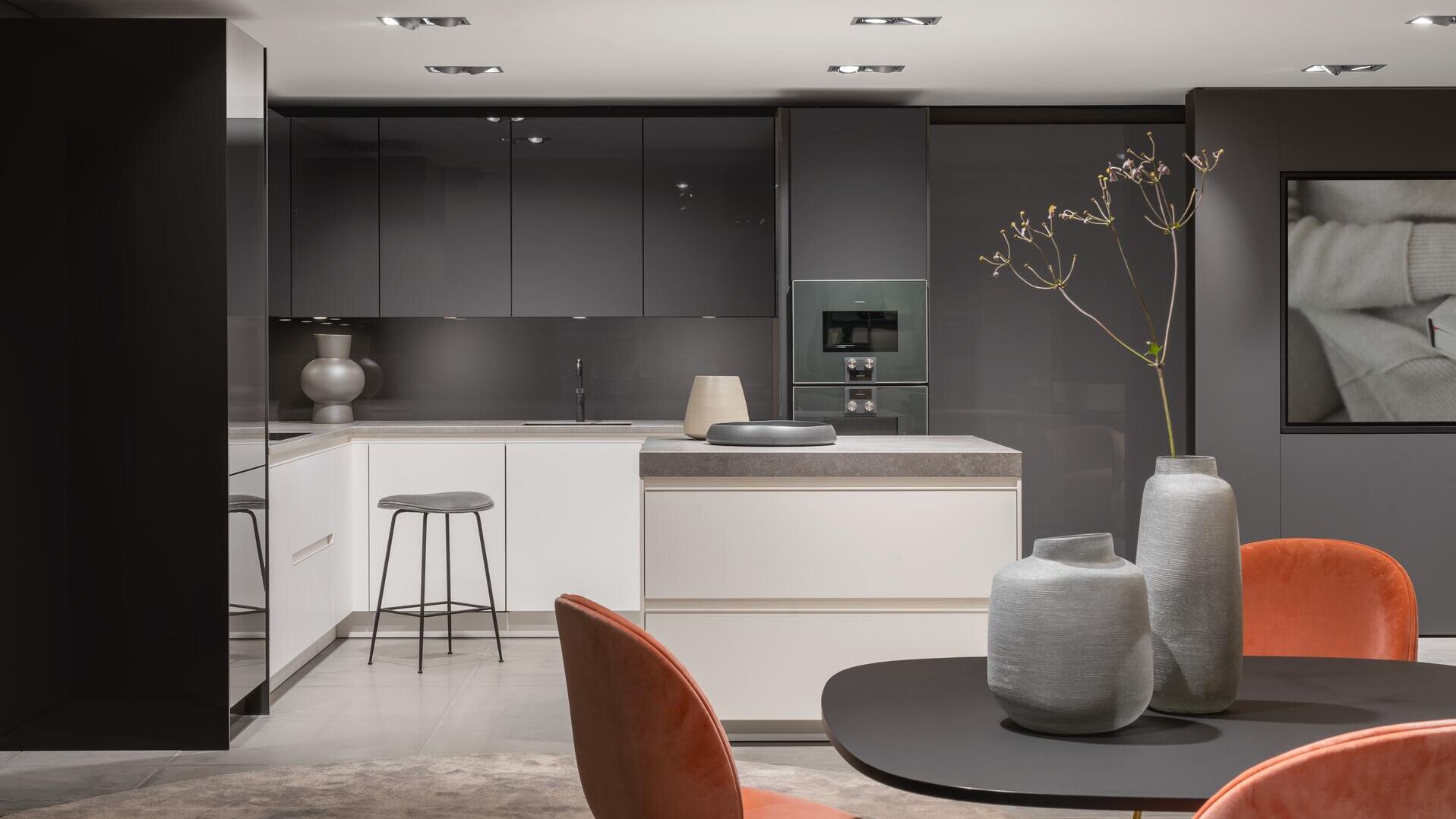 Cocinas modernas en blanco y gris que gustan a todo el mundo