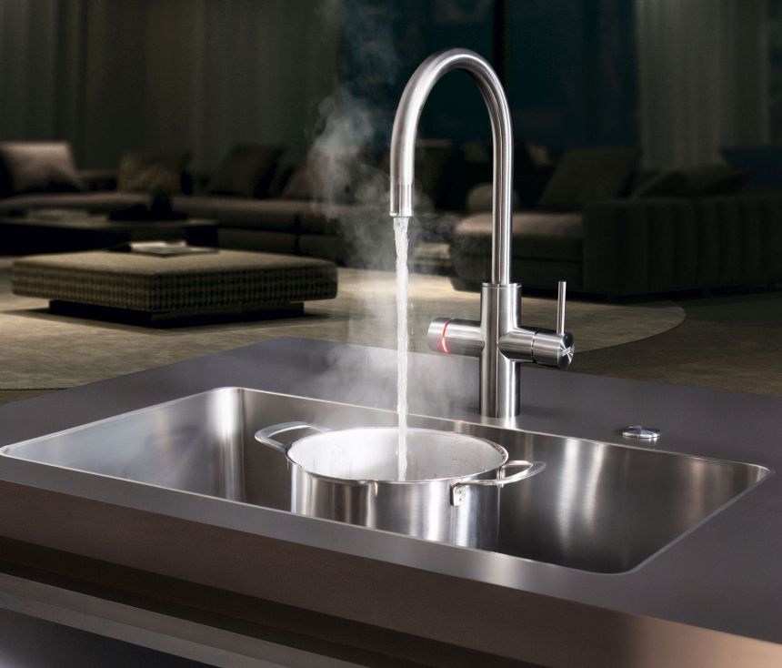 grifería minimalista de Franke, con agua filtrada