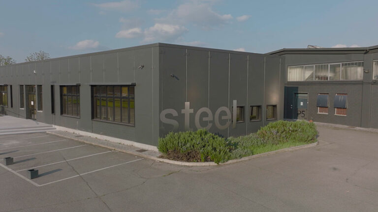 Fachada Steel Cucine.