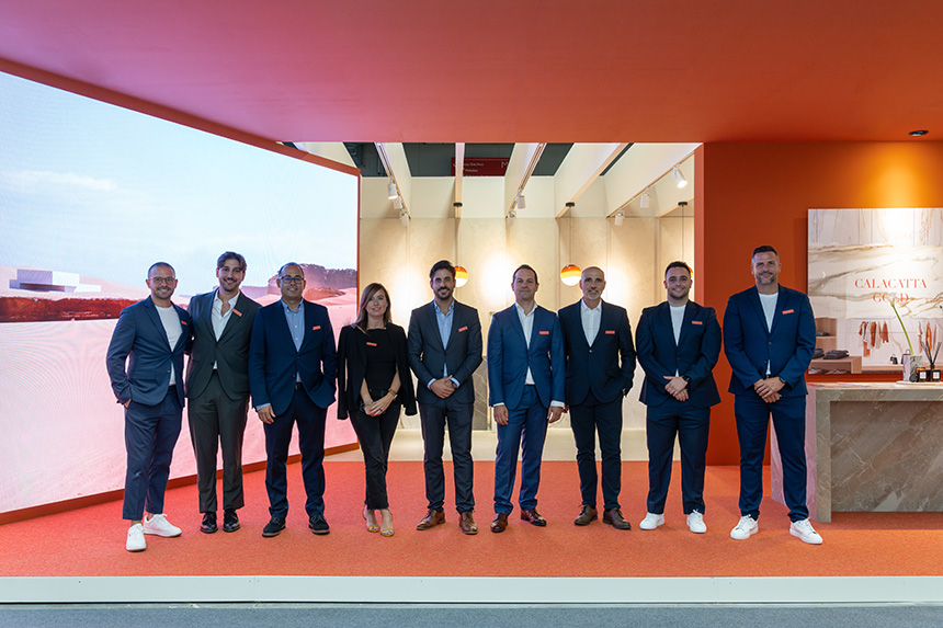 Equipo Venux en Cersaie 2024.
