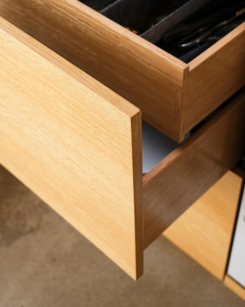 Detalles de esta cocina de estilo japandi.