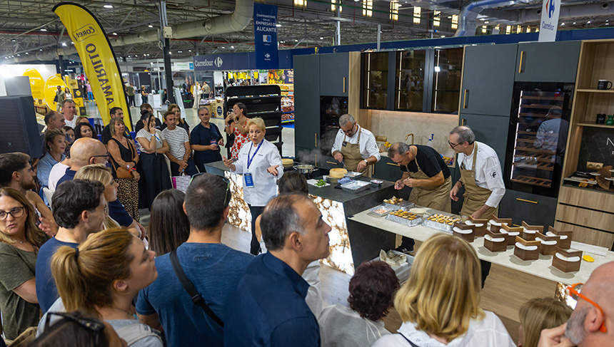 Neolith apoya al arte culinario en Alicante Gastronómica 2025