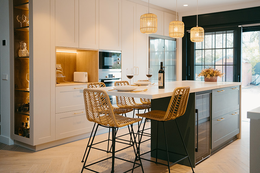 Línea 3 Cocinas presenta su proyecto «Luz del Mediterráneo»