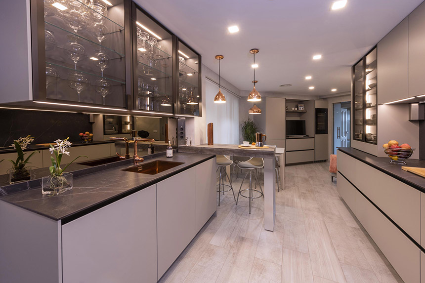 Studio 56 proyecta una cocina urbana, sofisticada y funcional con producto Snaidero