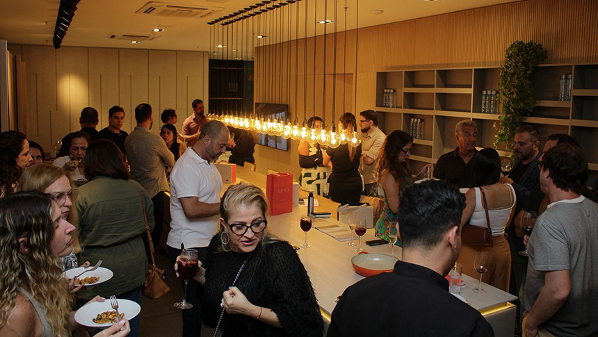 Venux presenta sus novedades en Brasil junto a Don Artesano