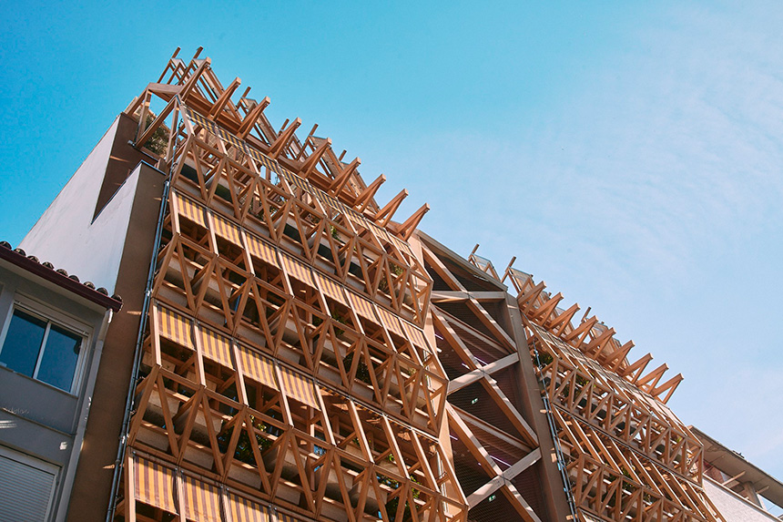 Exterior edificio Infinito Delicias.