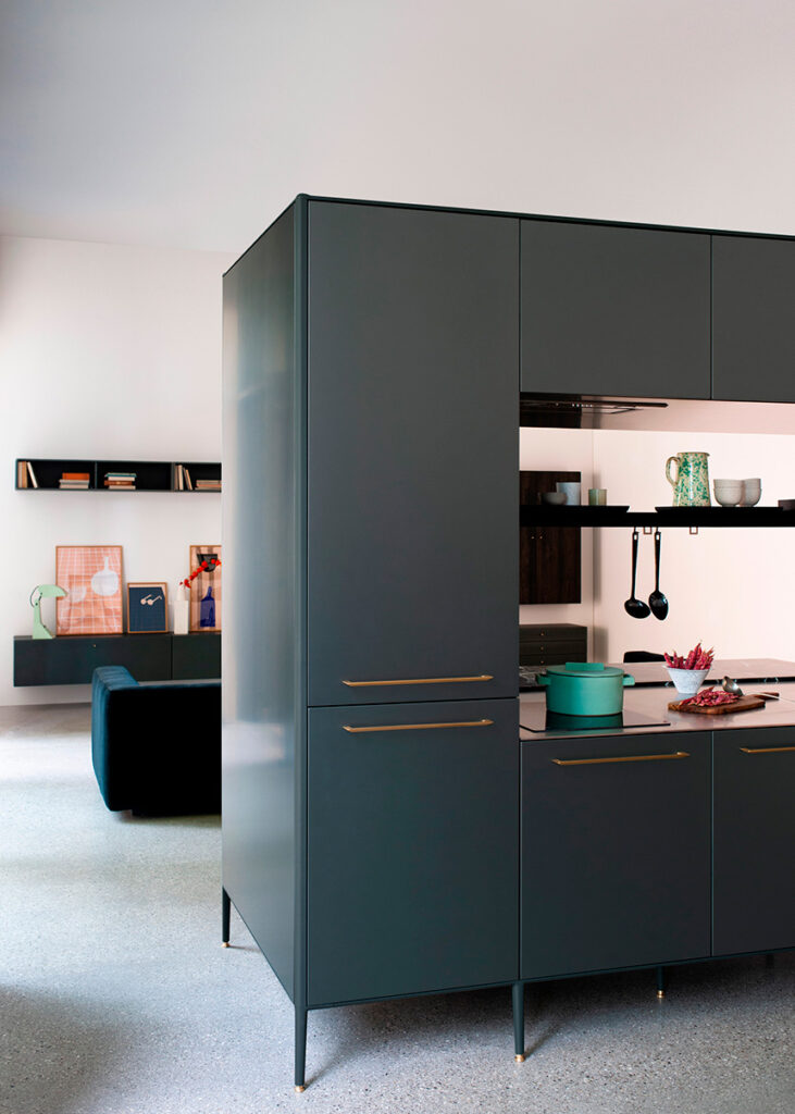 Cocina como núcleo simbólico en UnitPocket, arquitectura independiente y flexible