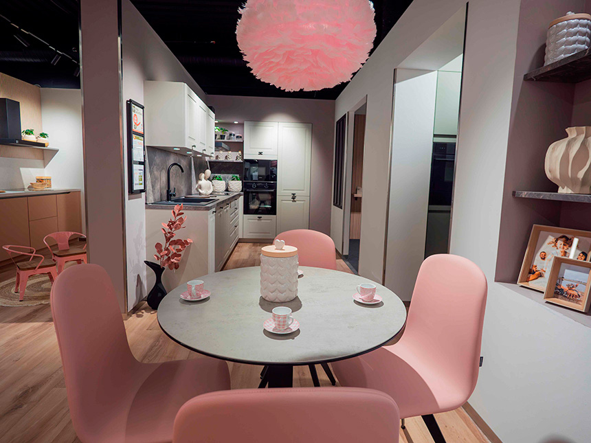 Exposición de cocinas a medida en Èggo Las Rozas