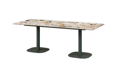 Mesa Horta de Moblibérica con pie central de aluminio y tapa de cerámico técnico