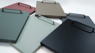 Detalle de tirador A031 coordinado con frente PET