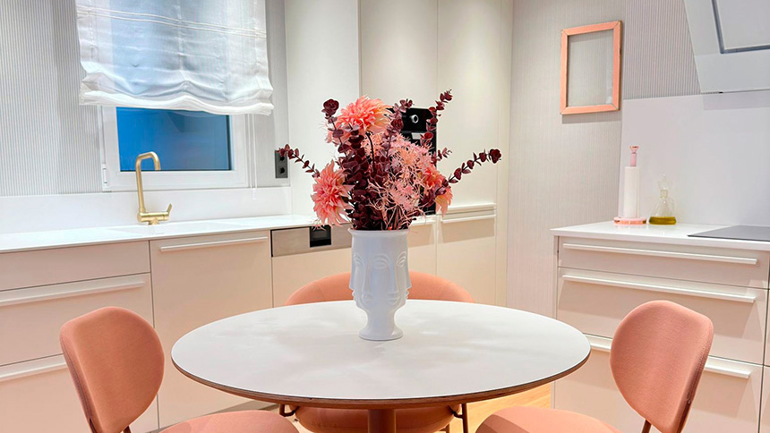 Sabella: una cocina en Valencia llena de color y arte