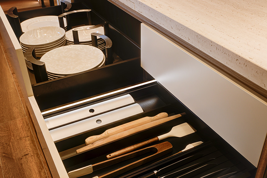 cajones AvanTech YOU de Hettich en cocina moderna