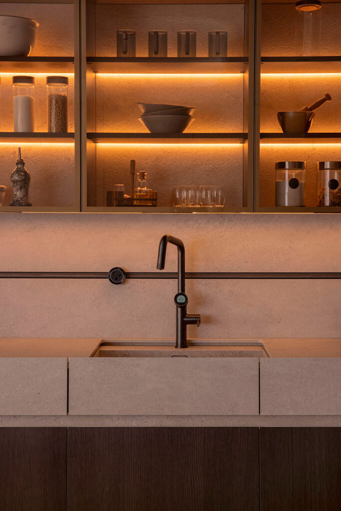 Cocina de alta gama GINA35 diseñada por REKKER