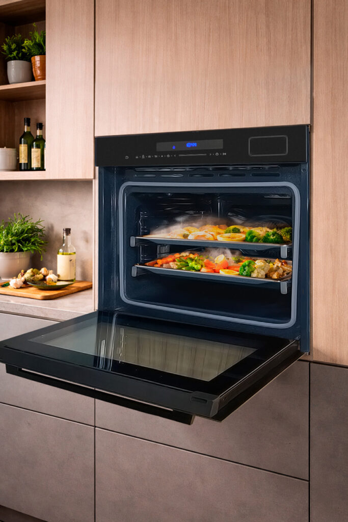 interior horno con iluminación LED