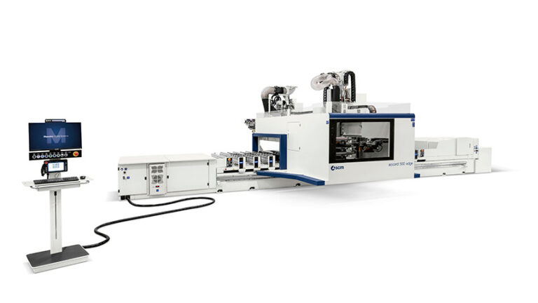 Centro de trabajo CNC accord 500 edge de SCM Group con tecnología de canteado integrada