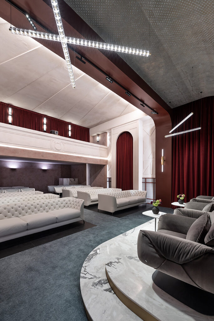 Auditorio Opulus en Casa Decor 2026 con pavimento de piedra sinterizada VENUX