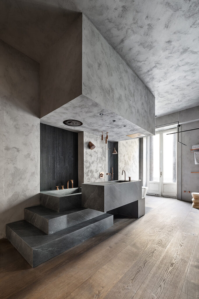 Bañera escultórica en piedra sinterizada VENUX en el proyecto Ofuro de Casa Decor 2026