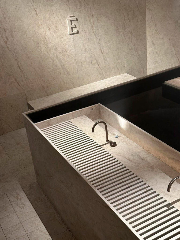 Aplicaciones de Éclos en pavimento, mobiliario y revestimientos