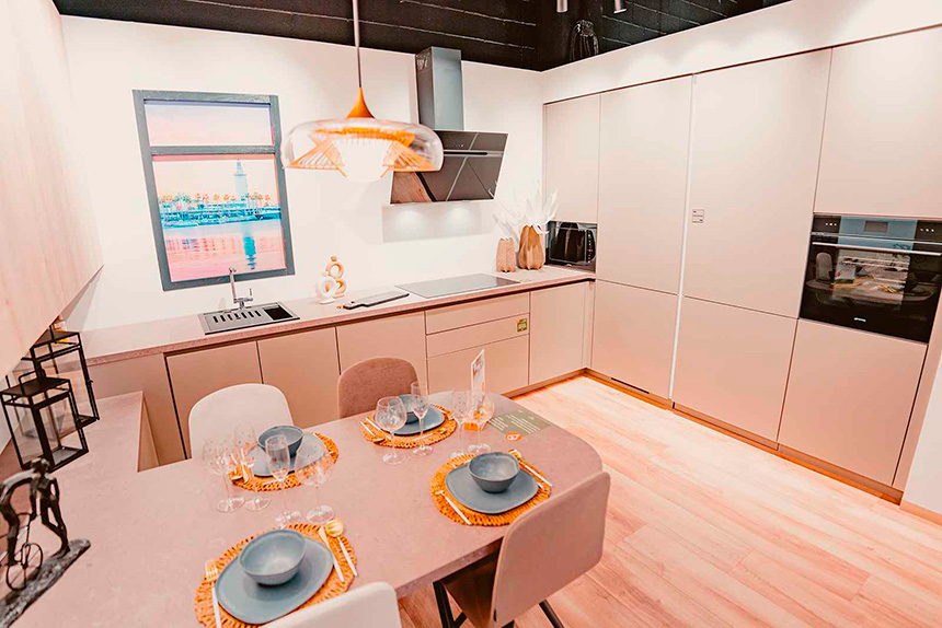 Exposición de cocinas de diseño en Èggo Mijas