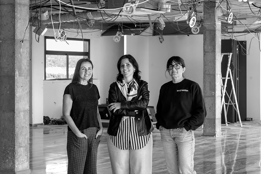 Showroom renovado de LivingPINO inspirado en el hogar contemporáneo