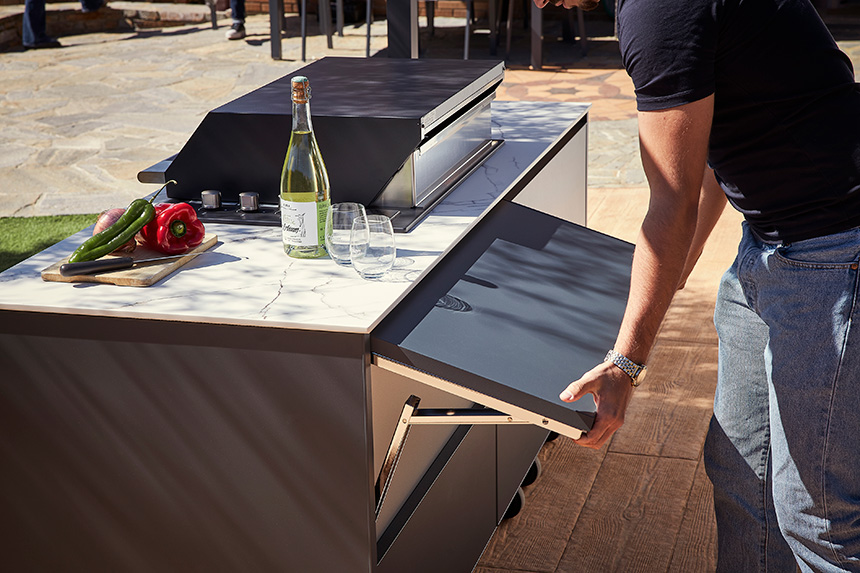 Barra plegable de cocina exterior ALfresco para ampliar la superficie de uso