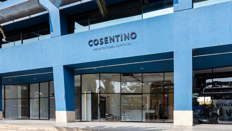 Fachada del Cosentino Studio Lima, inaugurado como parte de la expansión de la compañía en Latinoamérica.