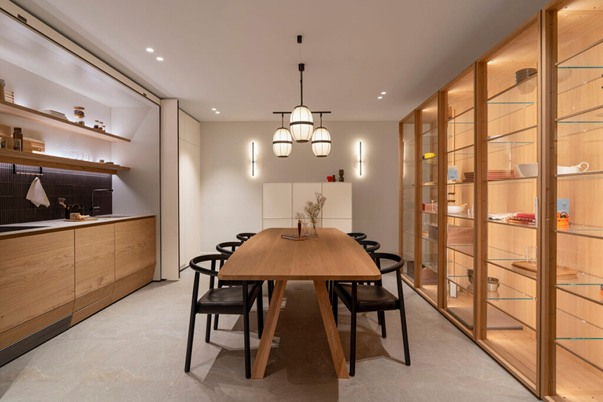 Showroom de cocinas Santos en Ginebra con propuestas de cocina, living y almacenamiento de diseño