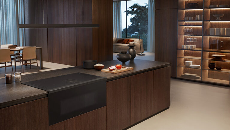 Luna de Elica, lámpara inteligente de diseño para cocina contemporánea