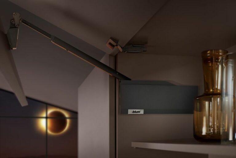 Blum presenta soluciones para espacios más flexibles y funcionales