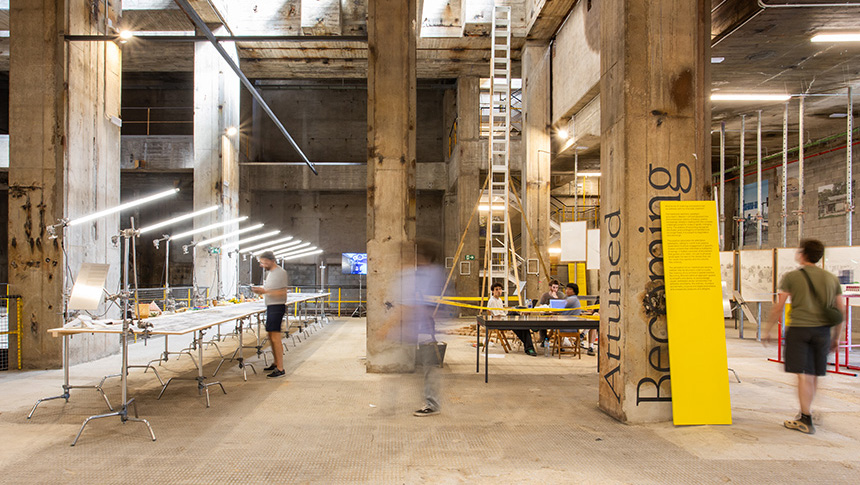 La exposición Becoming del UIA 2026 Barcelona acogió más de 20.000 visitantes