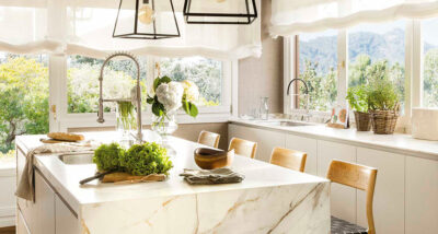 Cocina contemporánea diseñada como espacio social y funcional