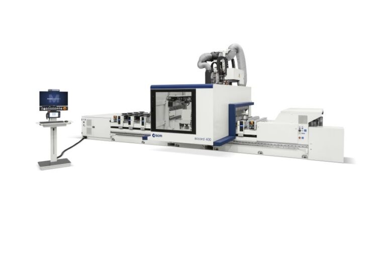 A pocos meses de su lanzamiento oficial, llega a FIMMA accord 400, el centro de mecanizado CNC de nueva generación para taladrado y fresado, desarrollado para satisfacer las necesidades de las pequeñas y medianas empresas. Su elevada versatilidad permite aumentar la eficiencia productiva en todos los ámbitos de aplicación: desde la fabricación de muebles hasta la producción de puertas, ventanas y escaleras, garantizando altas prestaciones y calidad de mecanizado.