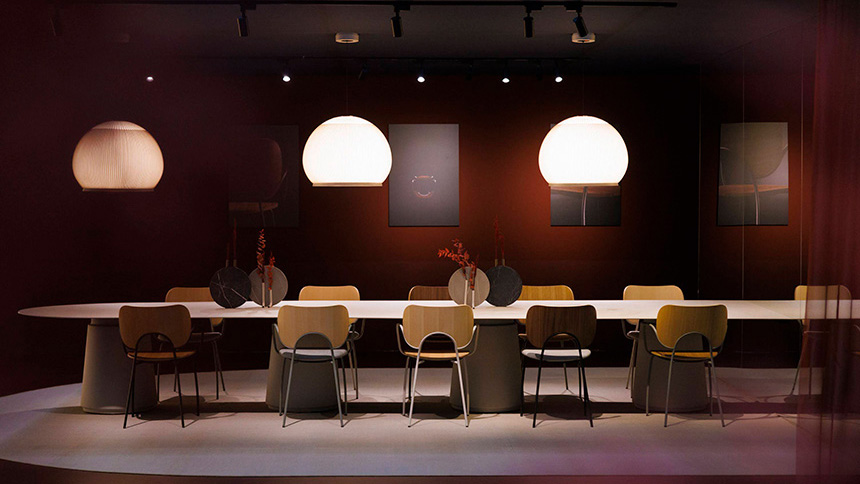 Ondula, la nueva silla de madera de Actiu, en Hábitat València 2026